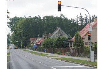 inteligentní dynamický zpomalovací semafor