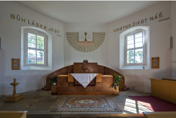 Interiér evangelického kostela