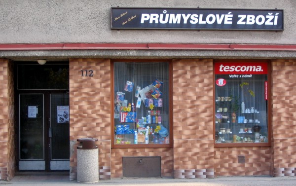 Průmyslová prodejna